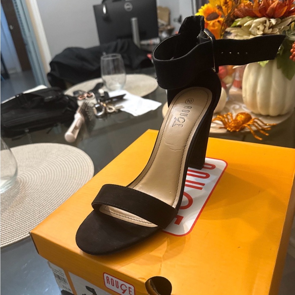 Rouge! Black Ankle Strap Heels